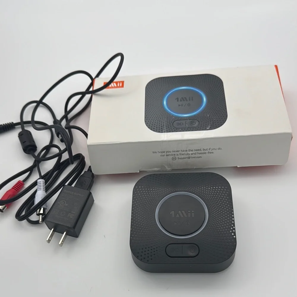 Black Bluetooth Audio Receiver